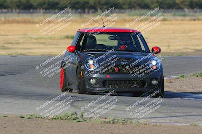 media/Sep-17-2023-Speed Ventures (Sun) [[7e780ba612]]/Green/Session 1 (Grapevine)/